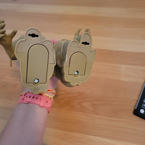 Dancing groot - Picture 2 of 4